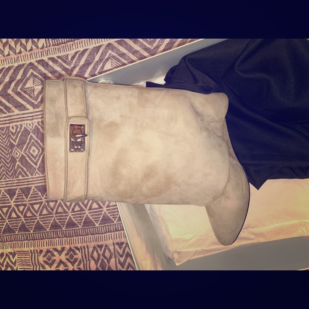 COPY - Givenchy Shark boots are used but n good c…